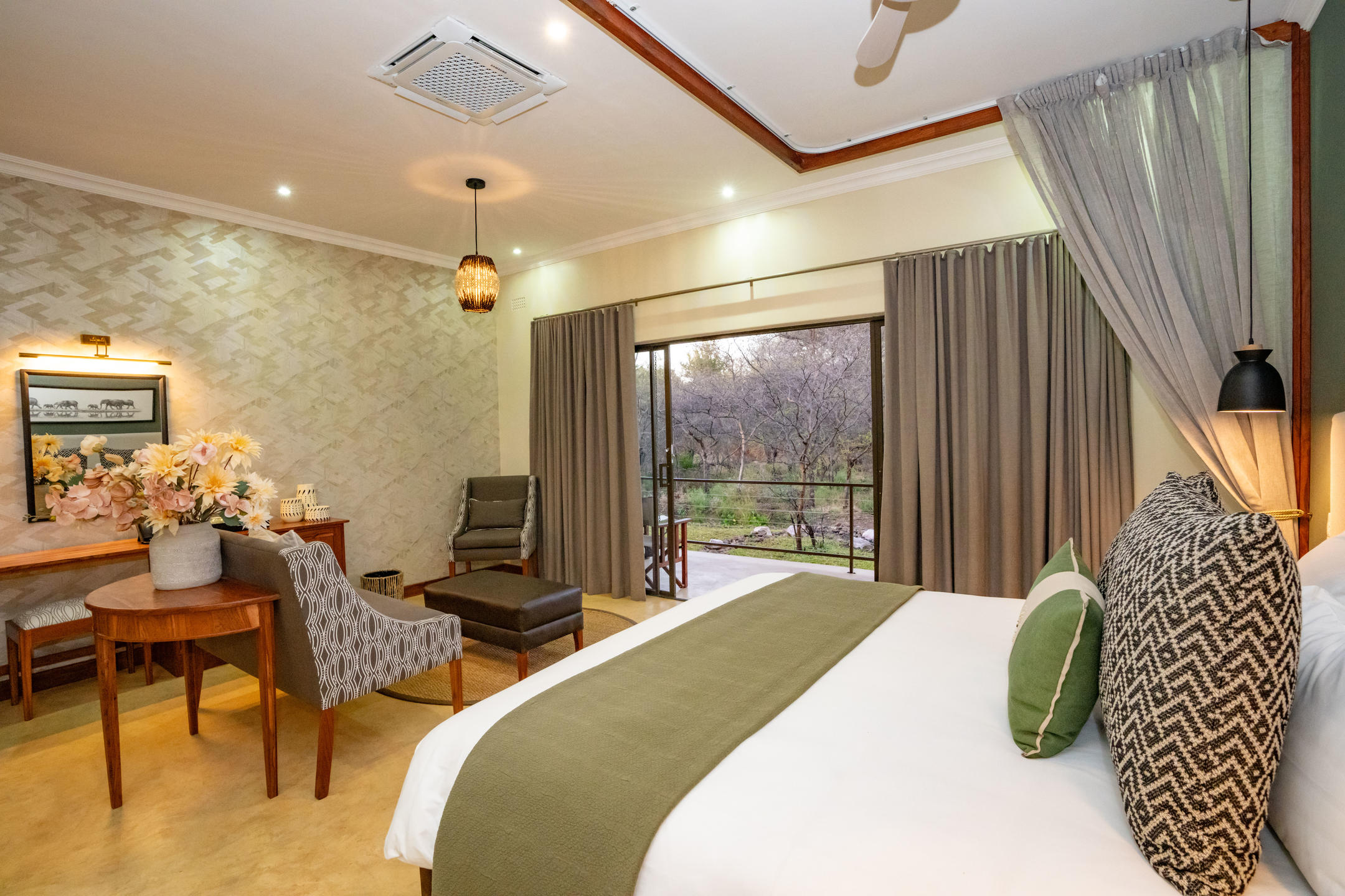 Insika Lodge thumbnail 6